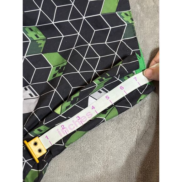 Minecraft Boy Swim Shorts Size 7/8 Black Green Elastic Drawstring Lined Causal - Picture 6 of 6